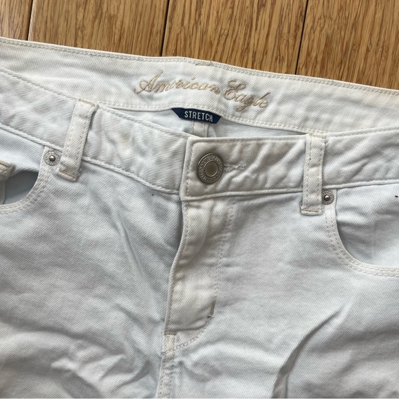 American Eagle Stretchy White Skinny Straight Leg Jeans Size 14 Short - Picture 3 of 5